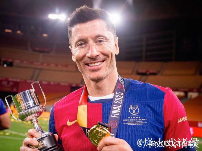 莱万续约巴萨迎曙光？经纪人与拉波尔塔秘密会晤