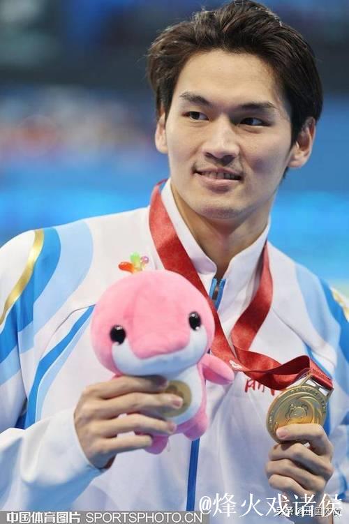 全运会男子200米仰泳 浙江选手徐嘉余夺冠