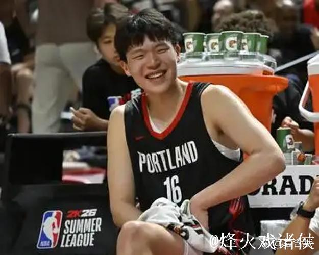 杨瀚森3分阿夫迪亚24+10 开拓者力克绿军终结4连胜 杨瀚森3分阿夫迪亚24+10 开拓者力克绿军终结4连胜